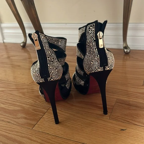 Red Bottom Heels - Picture 7 of 7